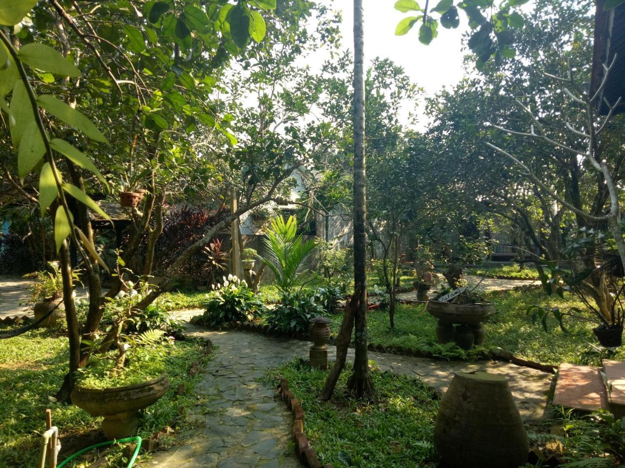 Tam Tinh Vien Homestay Hue Exteriör bild